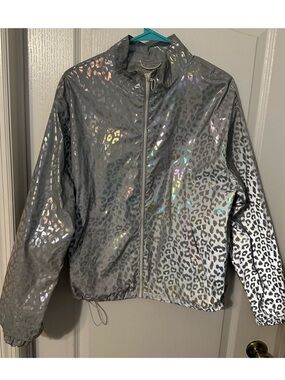 🧡🔥Angel Kiss - Silver Holographic Leopard Raincoat - XL